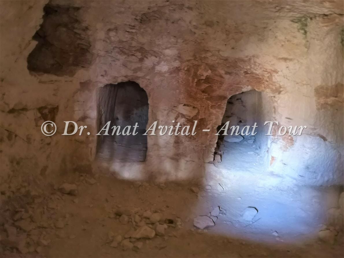 מערות קבורה משפחת החשמונאים, כביש 443, צילום: ד"ר ענת אביטל