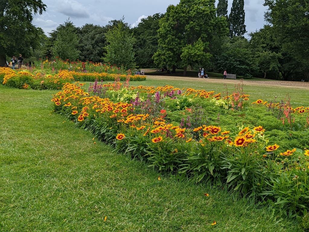 גנים, פרחים ואגם בהייד פארק Hyde Park לונדון, צילום: ד"ר ענת אביטל