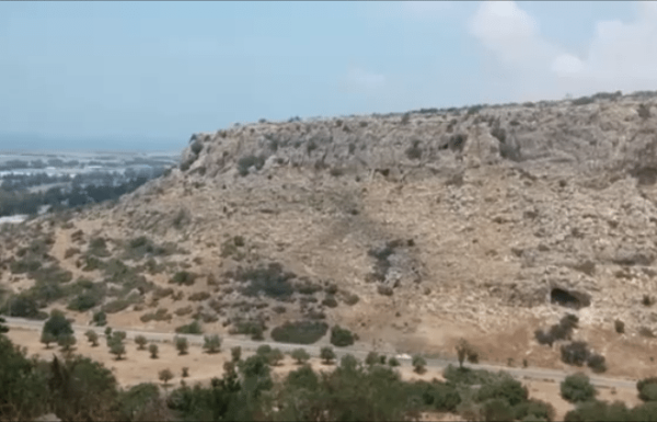 נחל בוסתן: מסלול מוצל , קל ומומלץ בכרמל