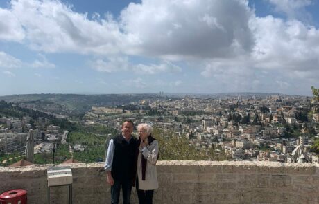 טיול מודרך VIP בירושלים לתיירים נוצרים מגרמניה – מהמלון ברכב יוקרתי אל כל אתרי המאסט לתייר ויחס ושירות