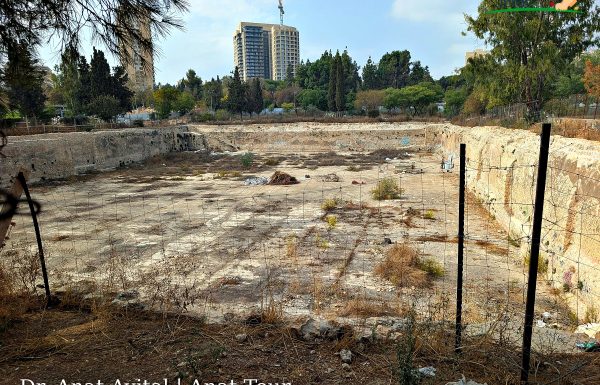 בריכת ממילא, בית קברות ומלון פאלאס: עוד עצירה בטיול האופניים שלנו בירושלים